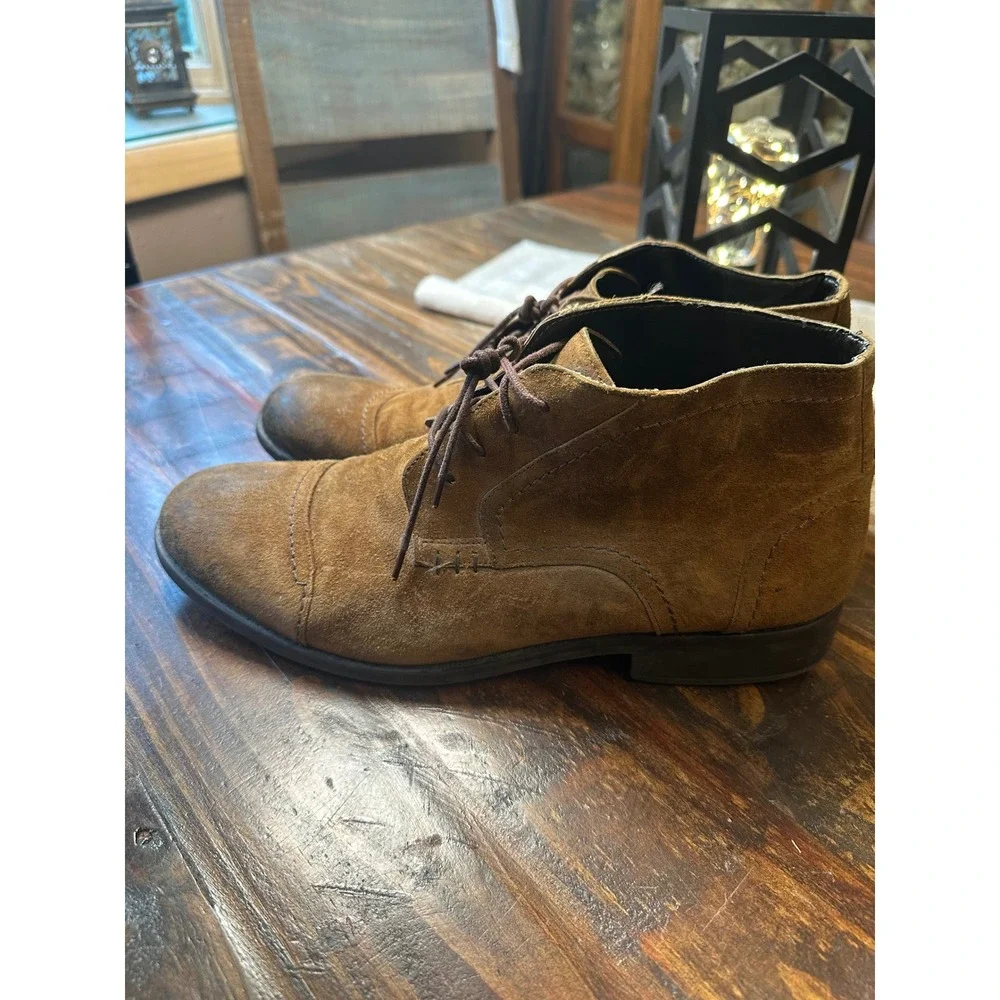 Clarks Mens Suede Chukka Boots Tan Brown Cap Toe Lace Up Ankle Boots 12M 63291